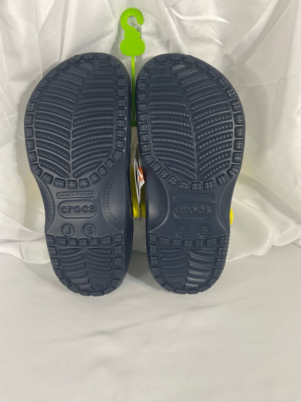 CROCS Classic Retro Sport Clog K - White Yellow and Blue - Picture 5 of 12